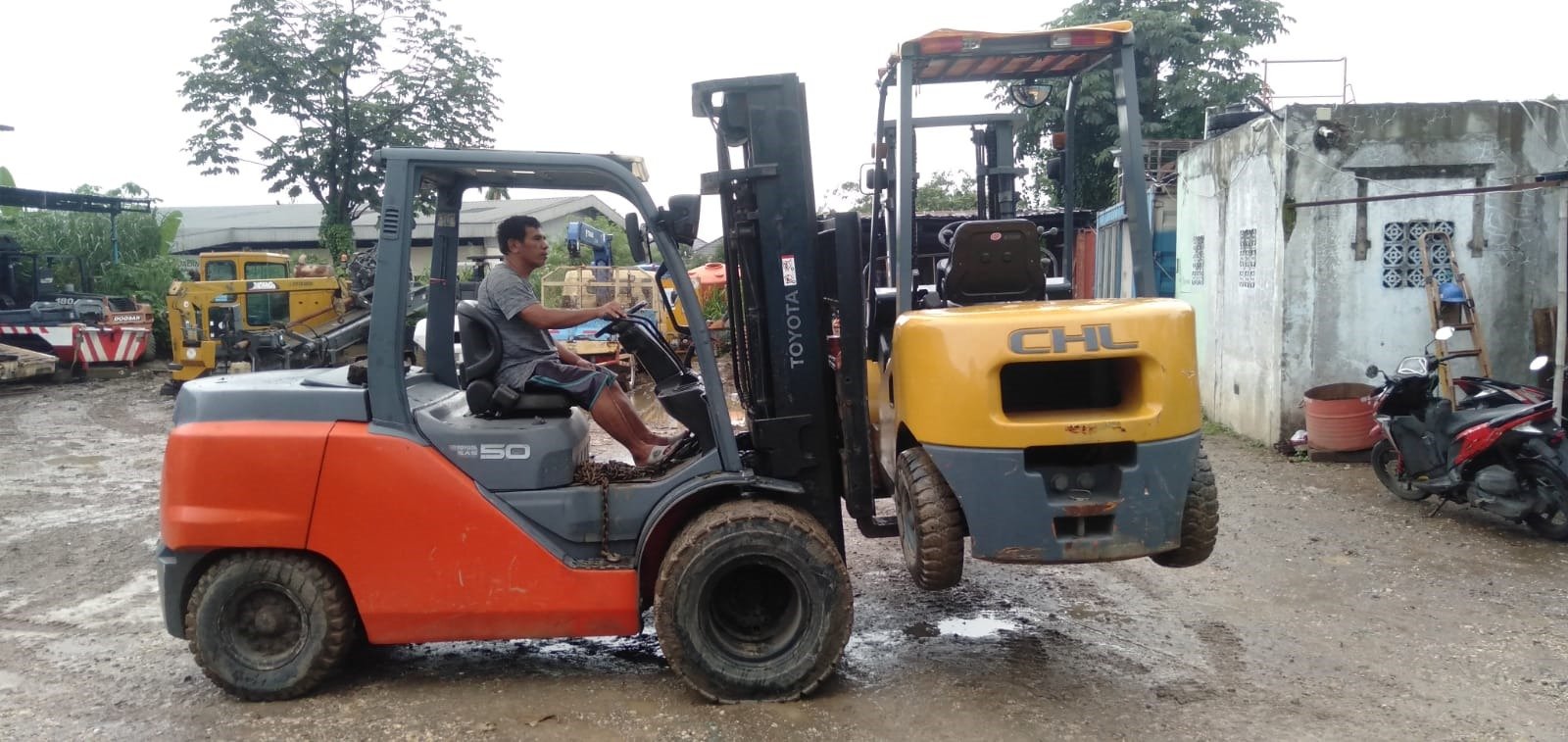 Dokumentasi forklift Sacotindo untuk kebutuhan proyek